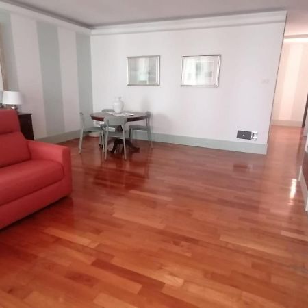 Le Finestre Sugli Ulivi Διαμέρισμα Ντεζεντσάνο ντελ Γκάρντα Εξωτερικό φωτογραφία