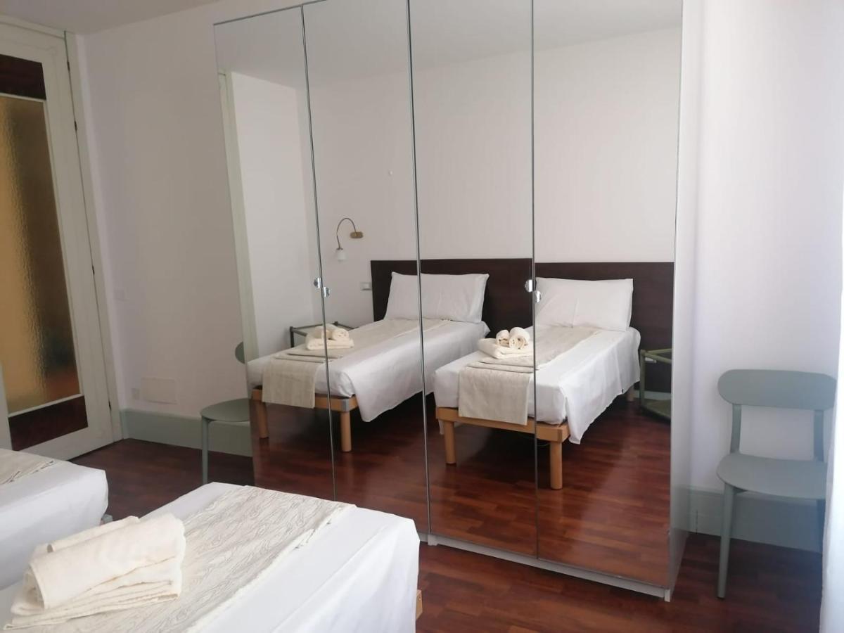 Le Finestre Sugli Ulivi Διαμέρισμα Ντεζεντσάνο ντελ Γκάρντα Εξωτερικό φωτογραφία