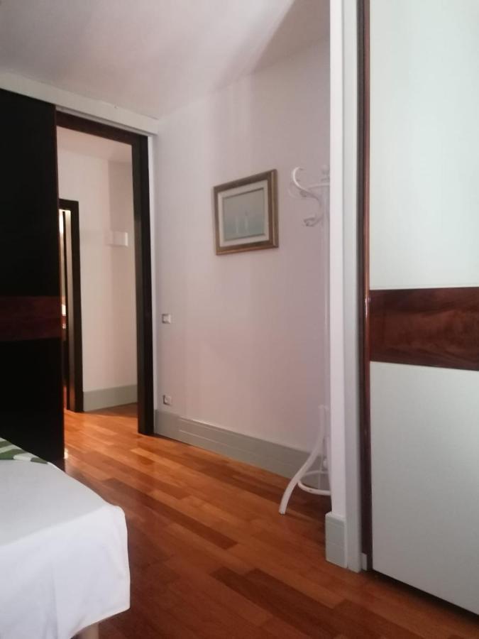 Le Finestre Sugli Ulivi Διαμέρισμα Ντεζεντσάνο ντελ Γκάρντα Εξωτερικό φωτογραφία